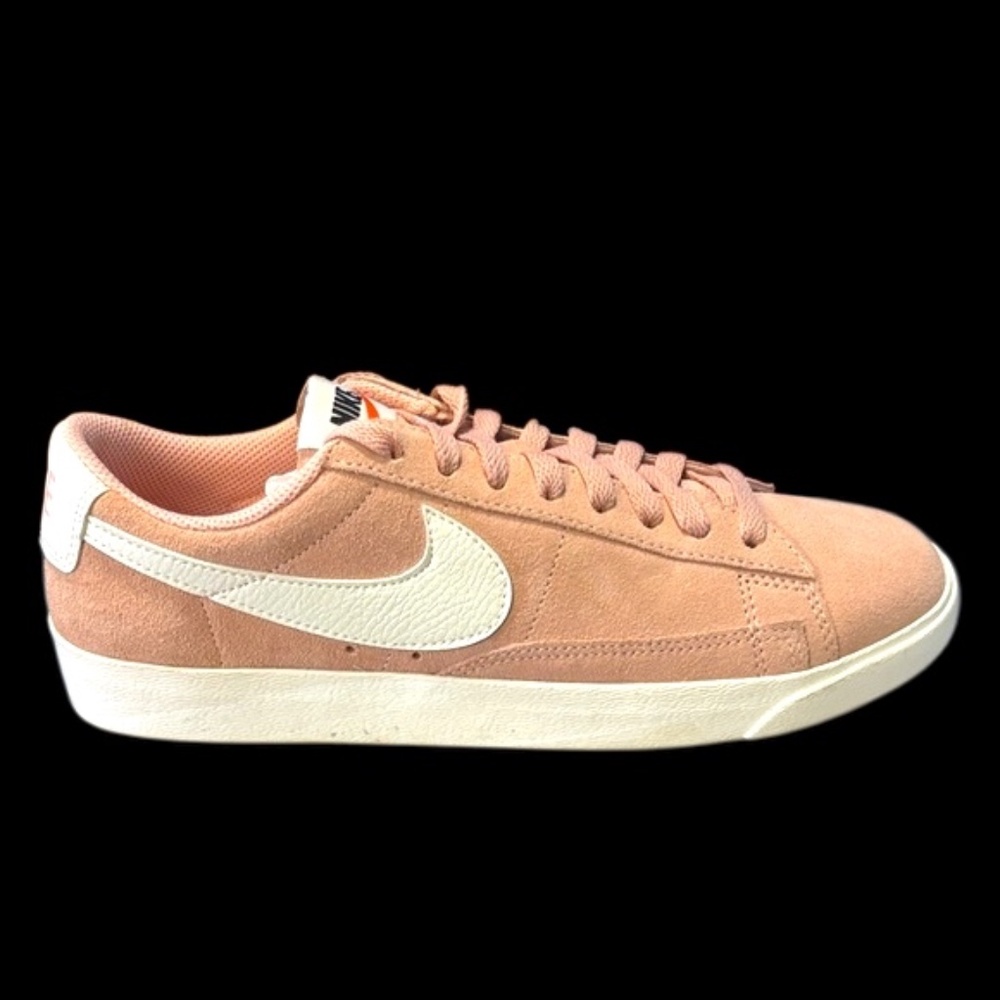 NWOT-Nike Women’s Blazer Low SD Sneakers in Coral Stardust (soft pink) suede - Picture 7 of 15
